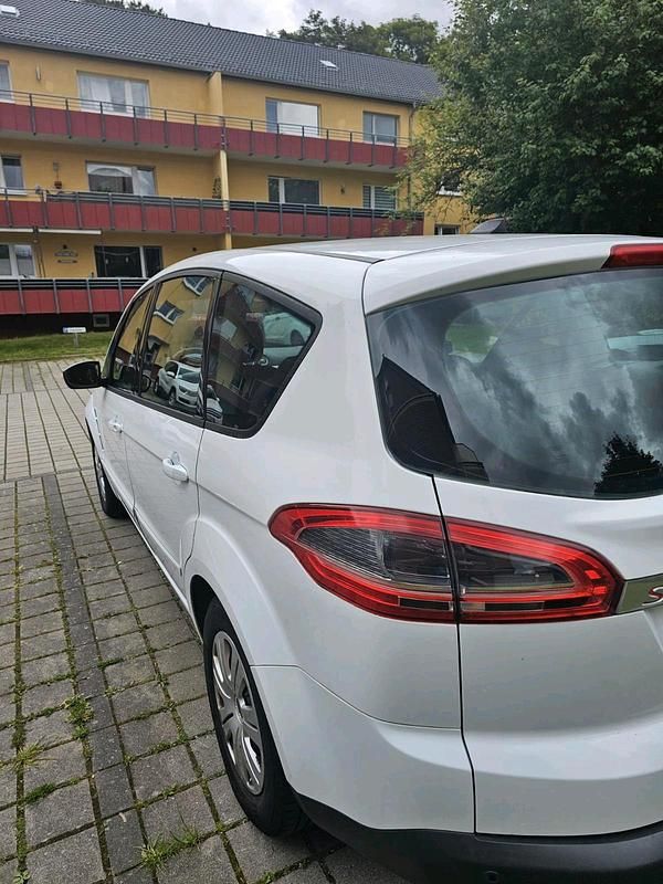 Occasion Ford S-MAX S 115 ch (84 kW) 2011 Blanc Monospace