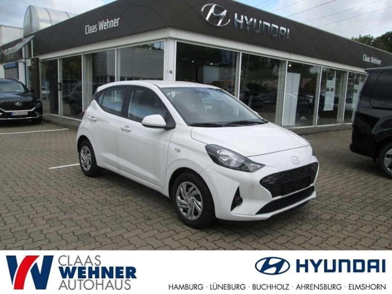Weiss Gebraucht 2024 Hyundai i10 Select Kleinwagen | 13.990 € (Superpreis) - Bild 1/4