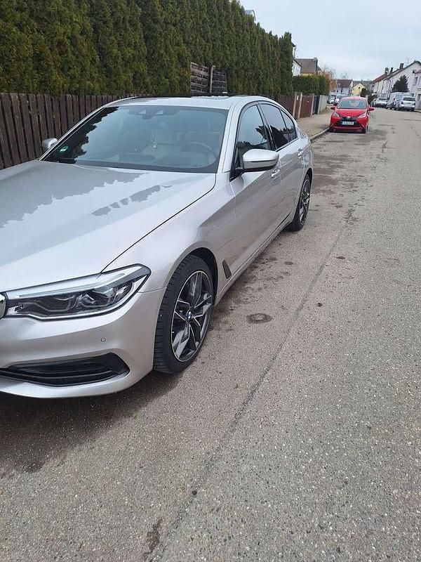 Gebraucht BMW 540 320 PS (235 kW) 2020 Grau Limousine