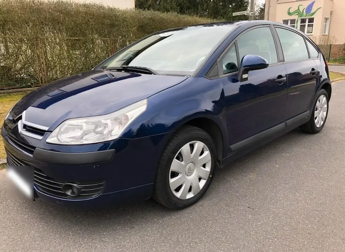 Used Citroën C4 109 HP (80 kW) 2006 Blue Sedan