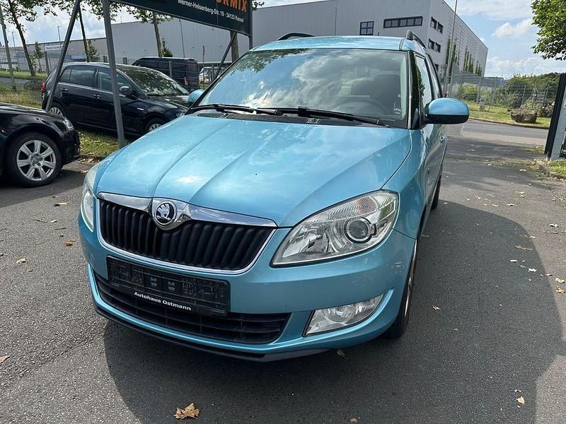 Gebraucht Skoda Roomster Fresh 105 PS (77 kW) 2014 Blau Van / Kleinbus