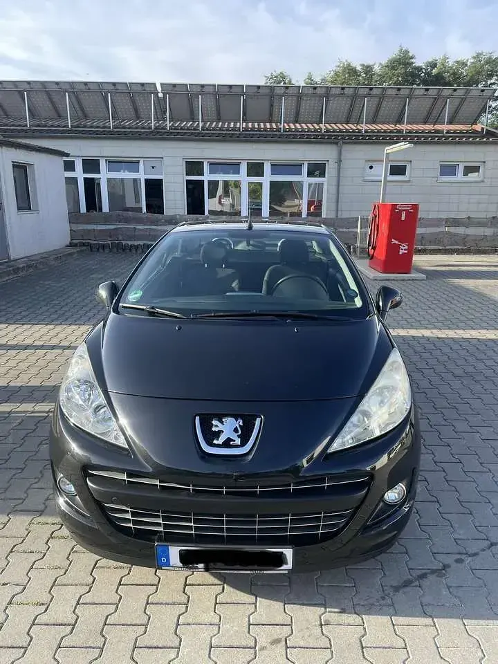 Gebraucht Peugeot 207 CC Platinum 120 PS (88 kW) 2011 Schwarz Cabrio