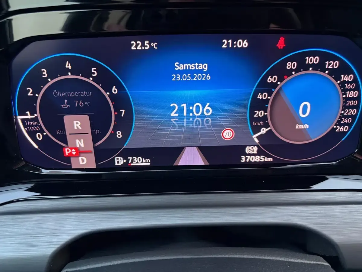 Gebraucht VW Golf VIII Style 150 PS (110 kW) 2022 Schwarz Kleinwagen