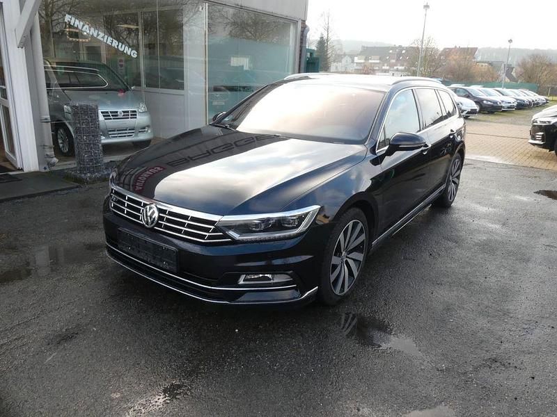 Gebraucht VW Passat Highline 220 PS (161 kW) 2016 Schwarz Kombi