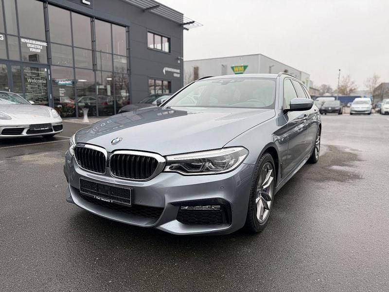 Blau Gebraucht 2018 BMW 530 M Sport Kombi | 18.900 € (Guter Preis) - Bild 1/4
