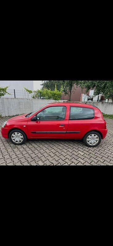 Gebraucht Renault Clio II 58 PS (42 kW) 2010 Rot Limousine