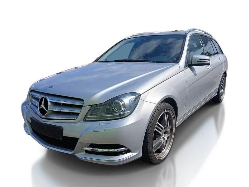 Silber Gebraucht 2011 Mercedes C180 Kombi | 13.950 € (Etwas zu teuer) - Bild 1/4