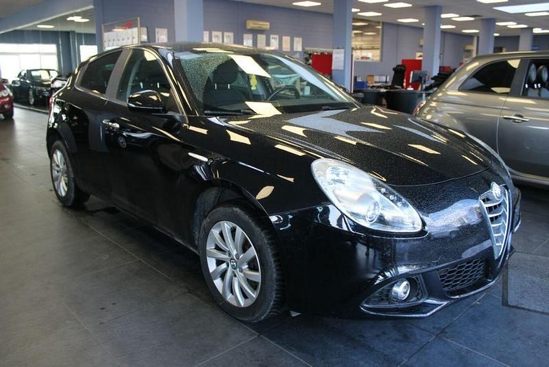 Gebraucht Alfa Romeo Giulietta Turismo 170 PS (125 kW) 2015 Schwarz Kleinwagen