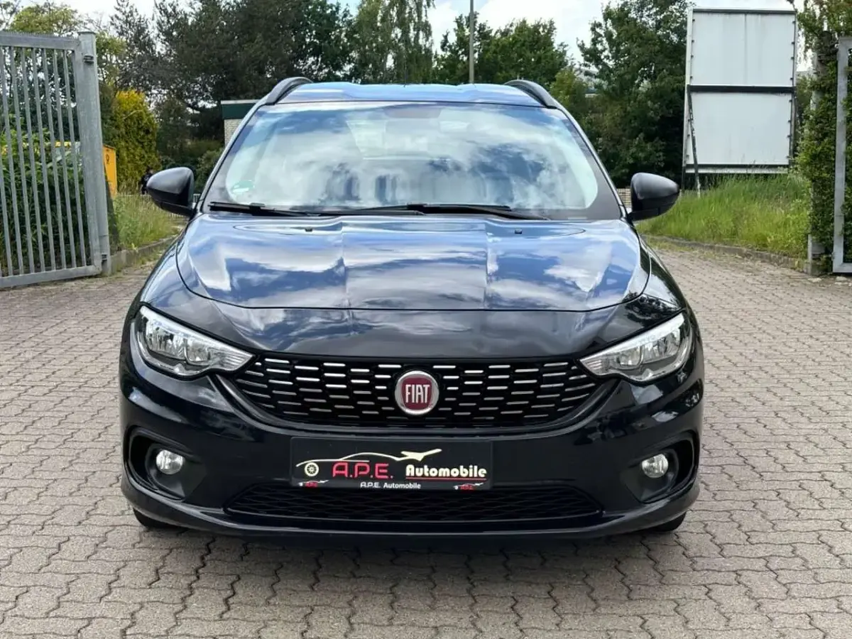Gebraucht Fiat Tipo Pop 95 PS (69 kW) 2017 Colore esterno (new nero (vr7 Kombi