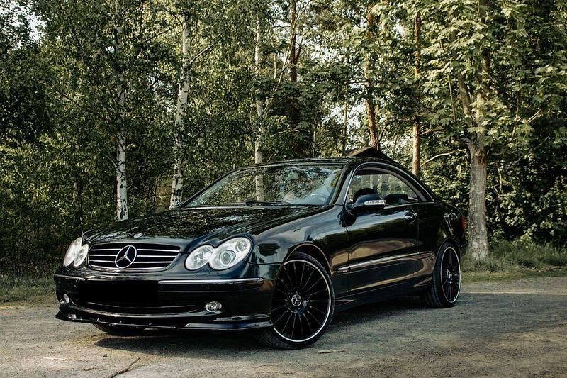 Schwarz Gebraucht 2005 Mercedes CLK200 Avantgarde Coupé | 6.500 € (Fairer Preis) - Bild 1/4