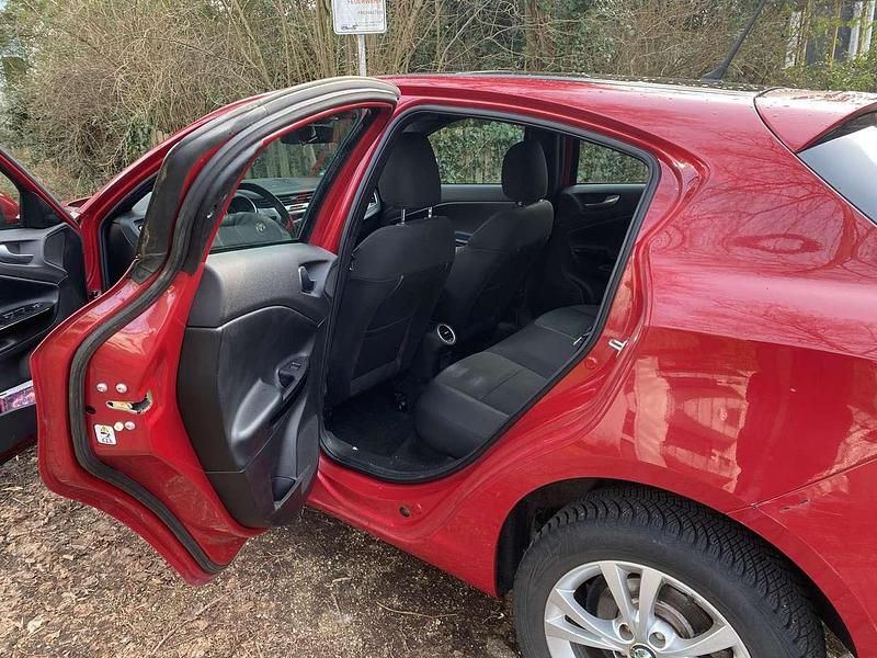 Gebraucht Alfa Romeo Giulietta Turismo 170 PS (125 kW) 2012 Rot Kleinwagen