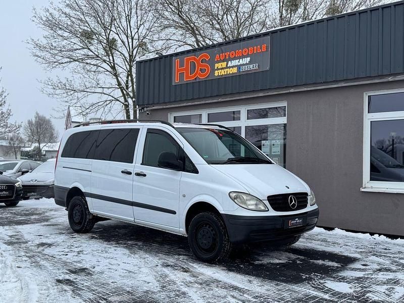 Weiß Gebraucht 2009 Mercedes Viano Van / Kleinbus | 10.950 € (Fairer Preis) - Bild 1/4