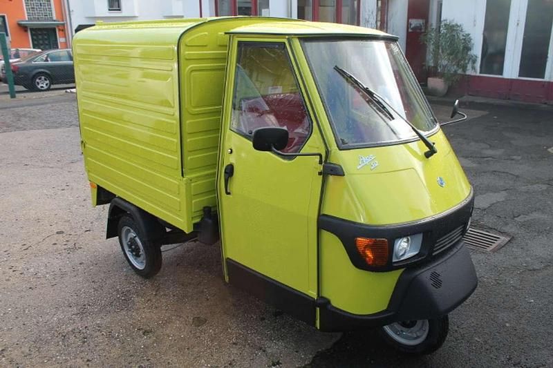 Neu Piaggio APE 2025 Limette Van / Kleinbus