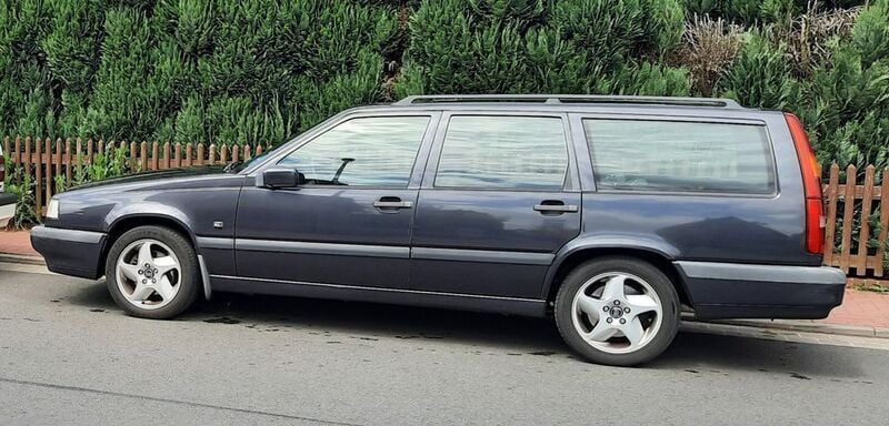 Schwarz Gebraucht 1996 Volvo 850 Kombi | 3.000 € (Fairer Preis) - Bild 1/4