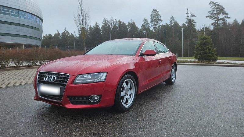 Gebraucht Audi A5 Comfort 179 PS (131 kW) 2010 Rot Coupé