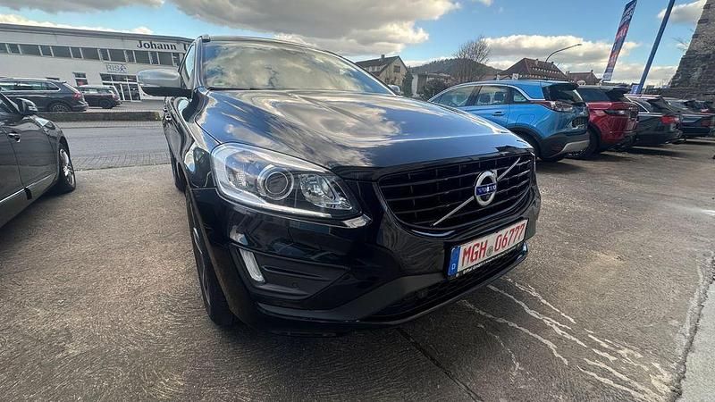 Gebraucht Volvo XC60 Momentum 190 PS (139 kW) 2015 Schwarz SUV