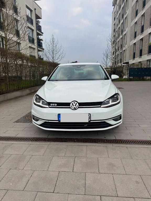Gebraucht VW Golf VII Join 116 PS (85 kW) 2019 Weiß Limousine