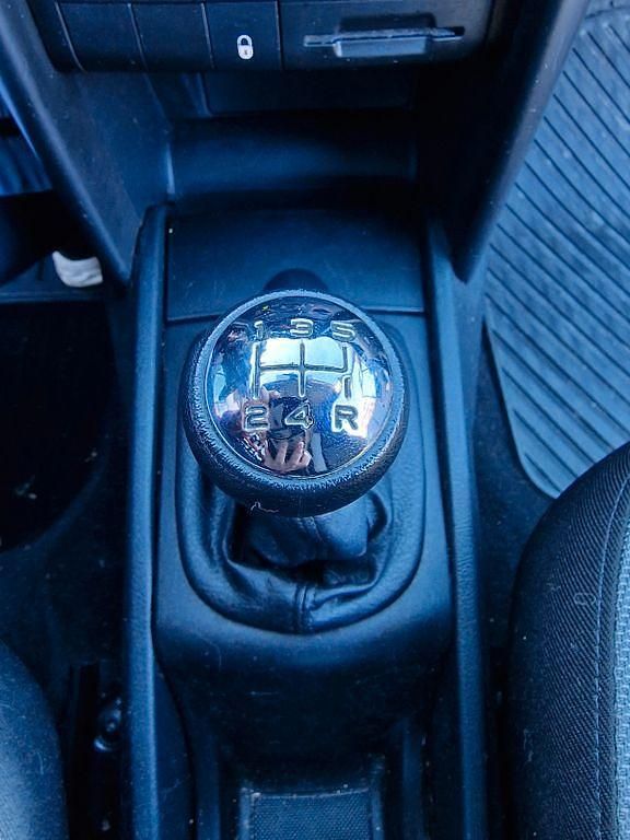 Gebraucht Peugeot 207 73 PS (53 kW) 2009 Schwarz Limousine