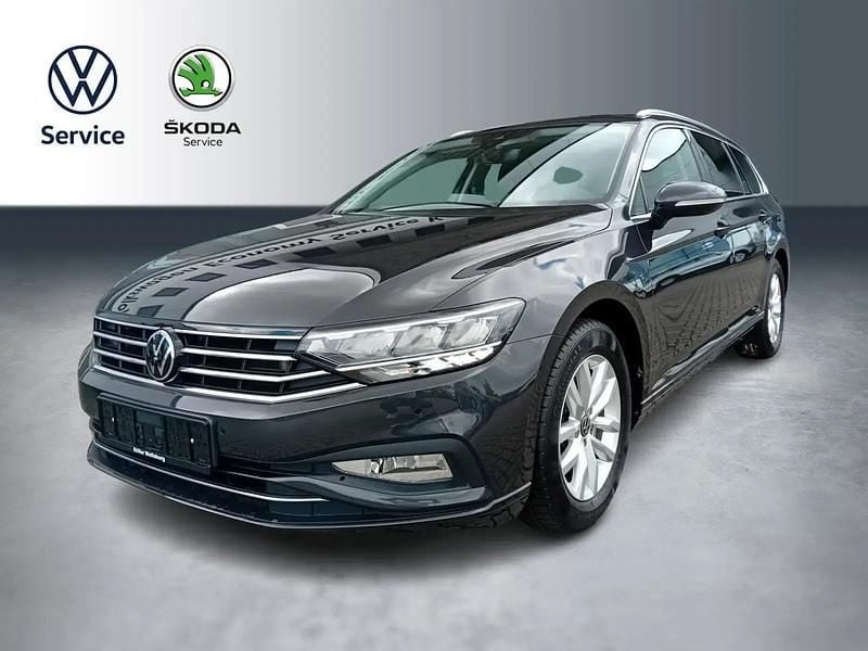 Grau Gebraucht 2023 VW Passat Business Kombi | 26.370 € (Guter Preis) - Bild 1/4