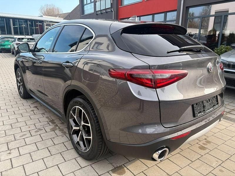 Gebraucht Alfa Romeo Stelvio Super 200 PS (147 kW) 2019 Grau SUV
