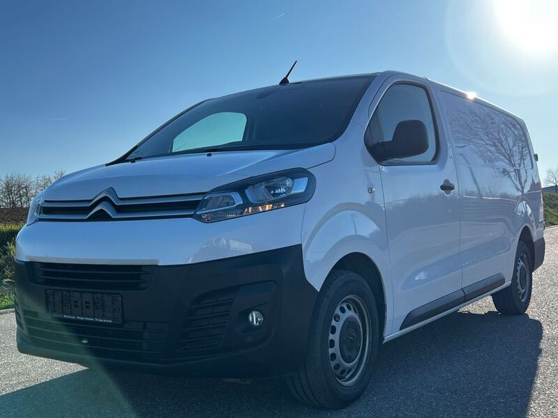 Weiß Gebraucht 2021 Citroën Jumpy Van / Kleinbus | 14.499 € (Guter Preis) - Bild 1/4