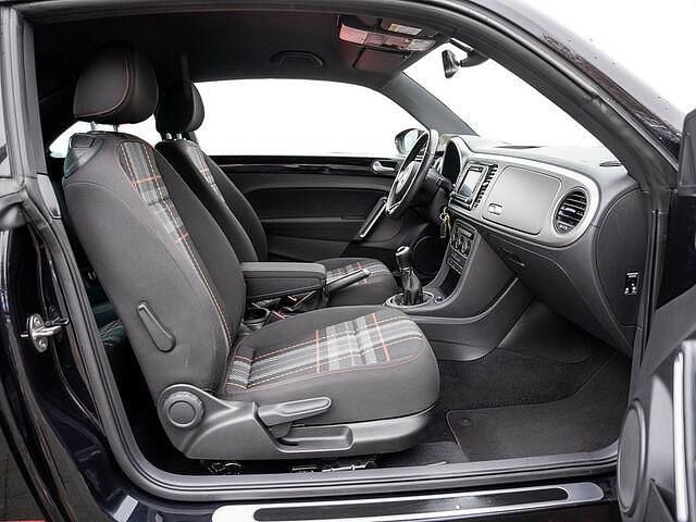 Gebraucht VW Beetle CLUB 150 PS (110 kW) 2015 Deep black Kleinwagen