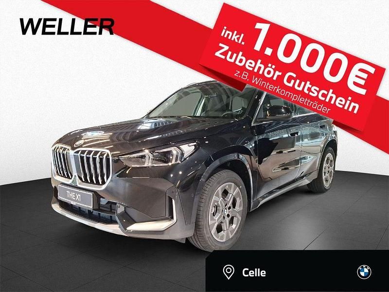 Saphirschwarz (schwarz) Neu 2025 BMW X1 Efficient Dynamics SUV | 50.990 € (Fairer Preis) - Bild 1/4