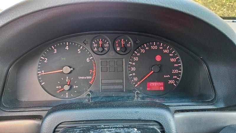Gebraucht Audi A4 125 PS (91 kW) 1998 Kombi