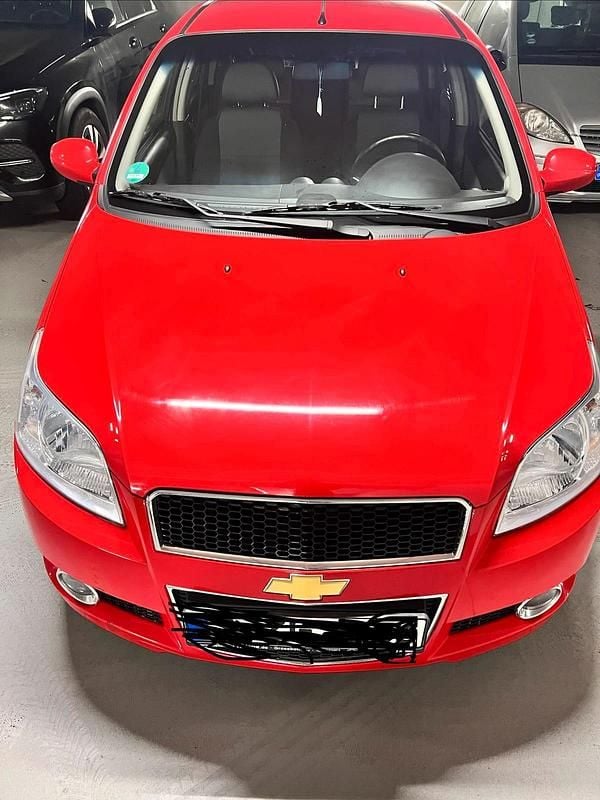 Gebraucht Chevrolet Aveo 101 PS (74 kW) 2008 Rot Kleinwagen