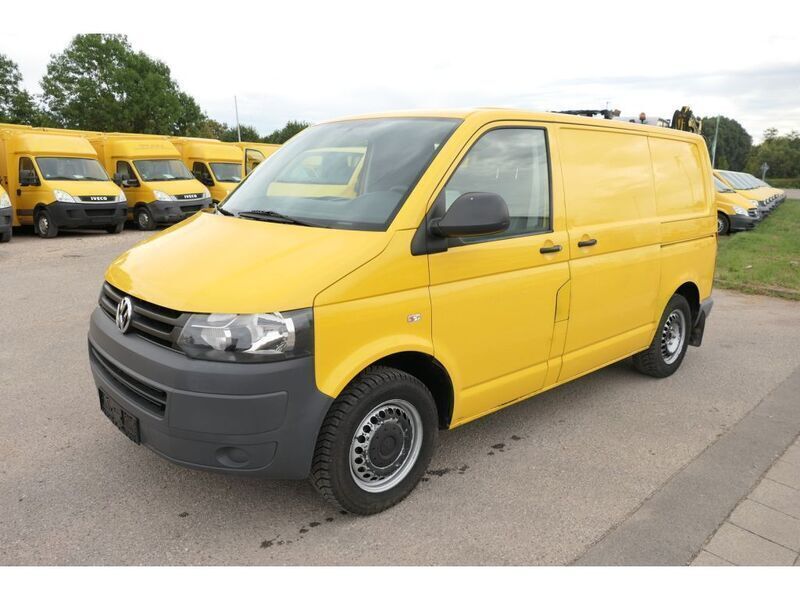 Gebraucht VW T5 84 PS (61 kW) 2011 Ginstergelb r1032 Van