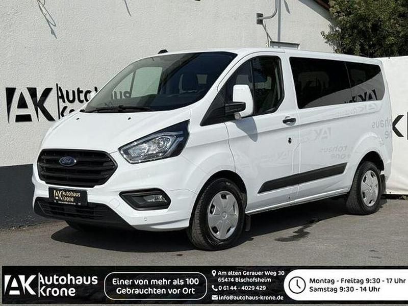 Weiß Gebraucht 2020 Ford Transit Custom Trend Van / Kleinbus | 21.340 € (Fairer Preis) - Bild 1/4