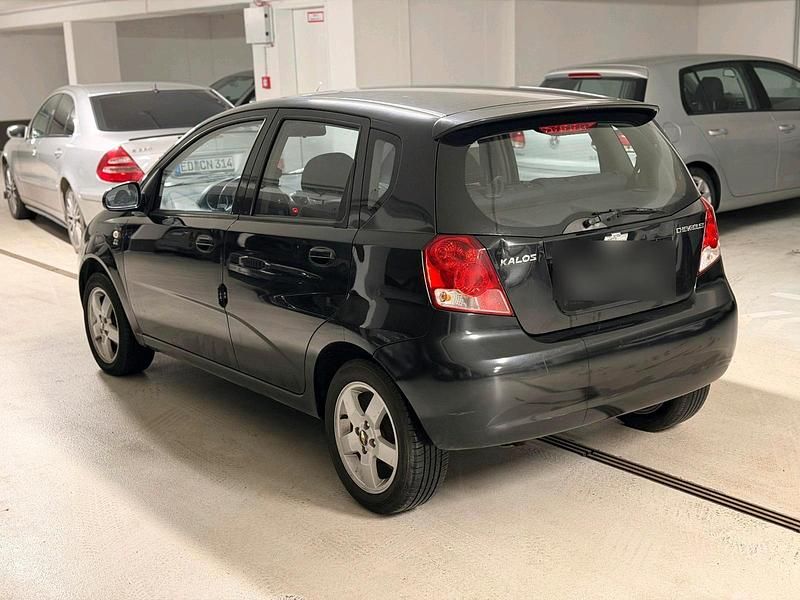 Gebraucht Chevrolet Kalos 94 PS (69 kW) 2005 Schwarz Limousine