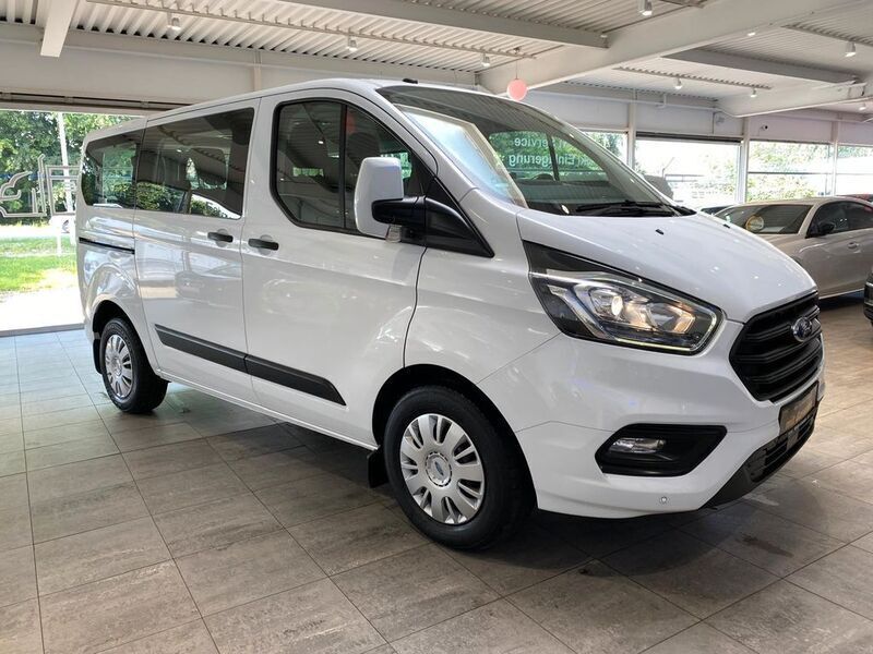 Weiß Gebraucht 2019 Ford Transit Custom Van / Kleinbus | 17.990 € (Teuer) - Bild 1/4