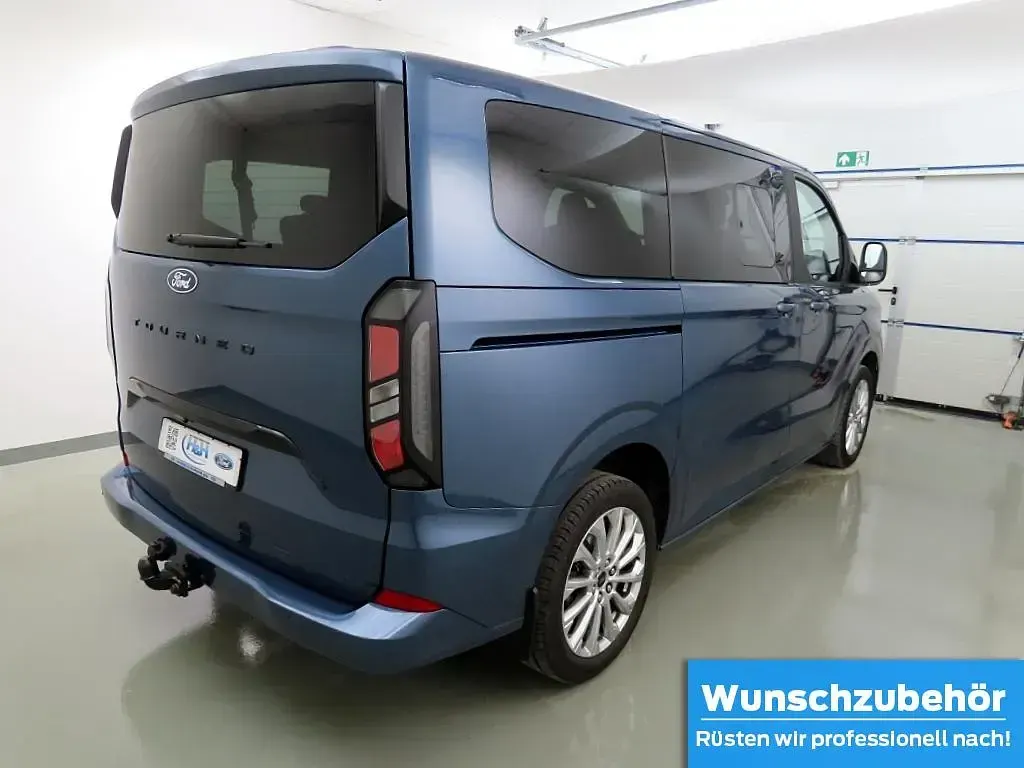 Gebraucht Ford Tourneo Custom Titanium 2025 Chromablau Van