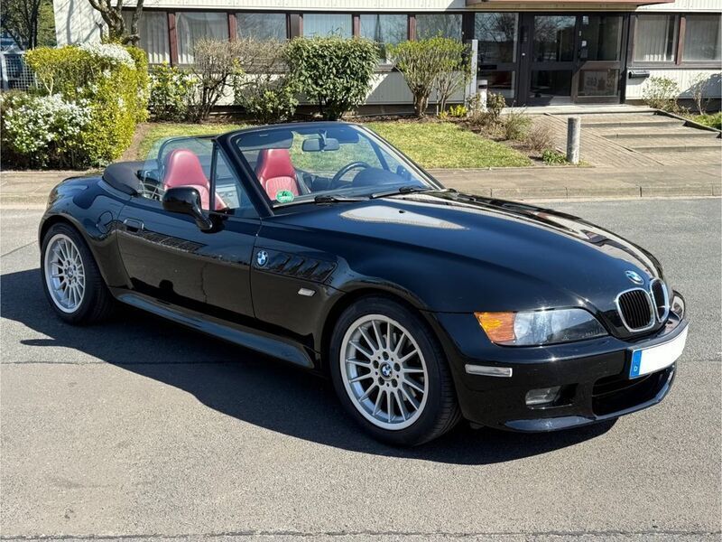 Schwarz Gebraucht 1997 BMW Z3 M Sport Cabrio | 15.500 € (Etwas zu teuer) - Bild 1/4