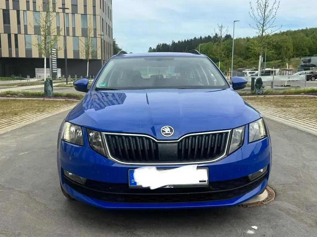 Gebraucht Skoda Octavia Ambition 116 PS (85 kW) 2018 Blau Kombi