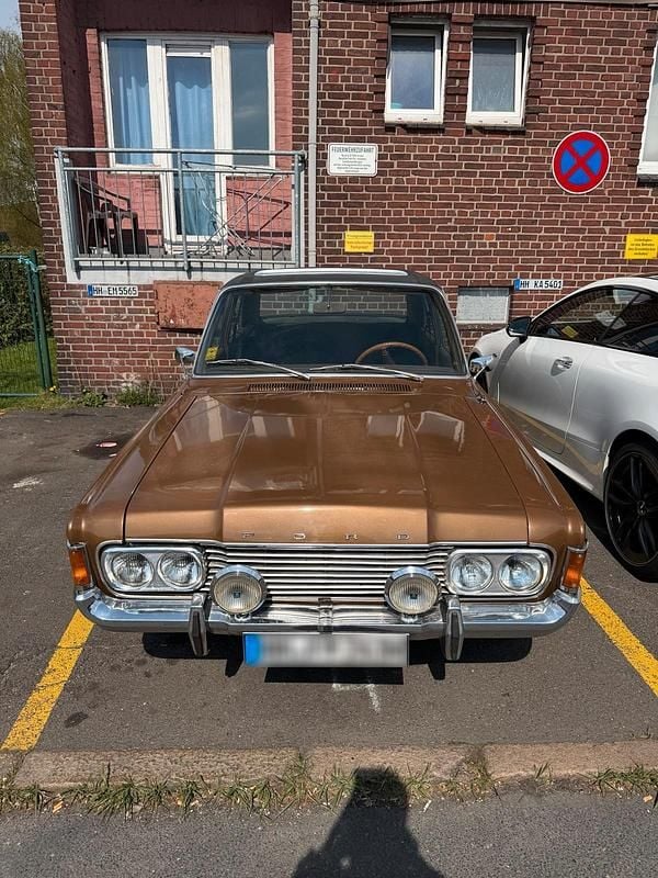 Second-hand Ford 26M 125 CP (91 kW) 1971 Bej Berlinǎ