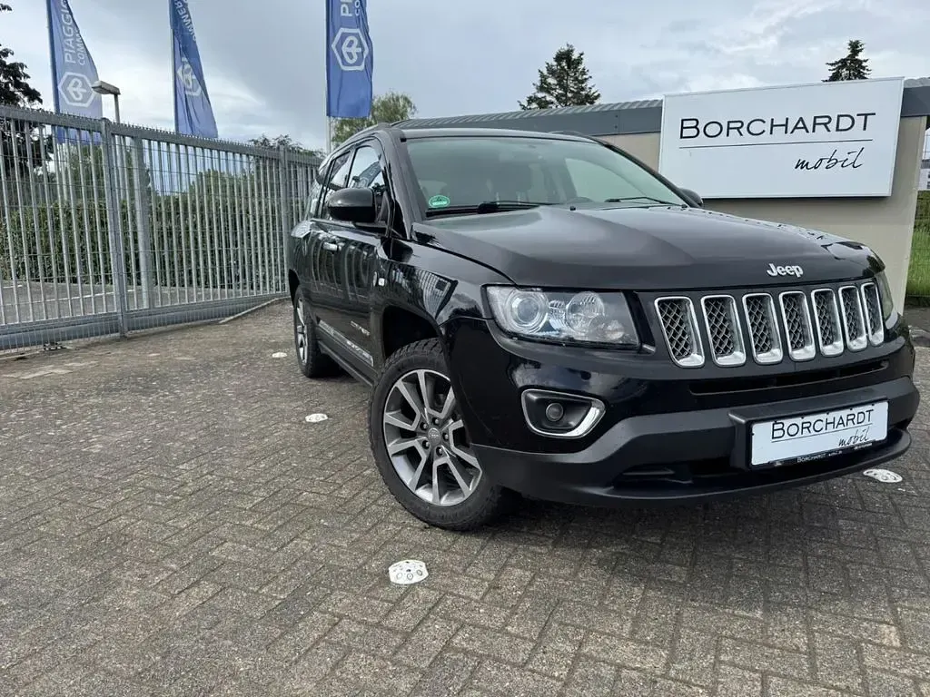 Gebraucht Jeep Compass Limited 170 PS (125 kW) 2016 Schwarz SUV