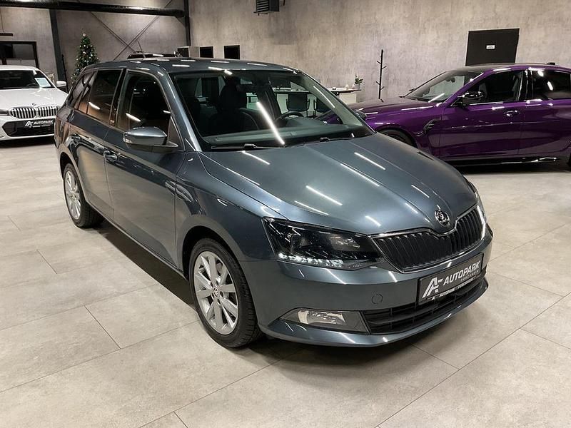 Gebraucht Skoda Fabia Joy 250 PS (183 kW) 2016 Grau Kombi