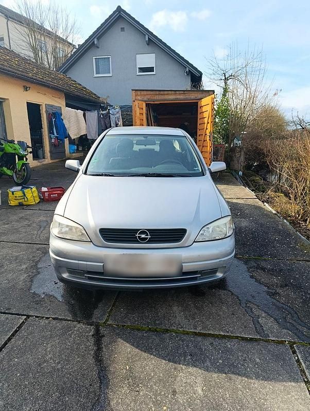 Gebraucht Opel Astra 75 PS (55 kW) 2001 Silber Coupé