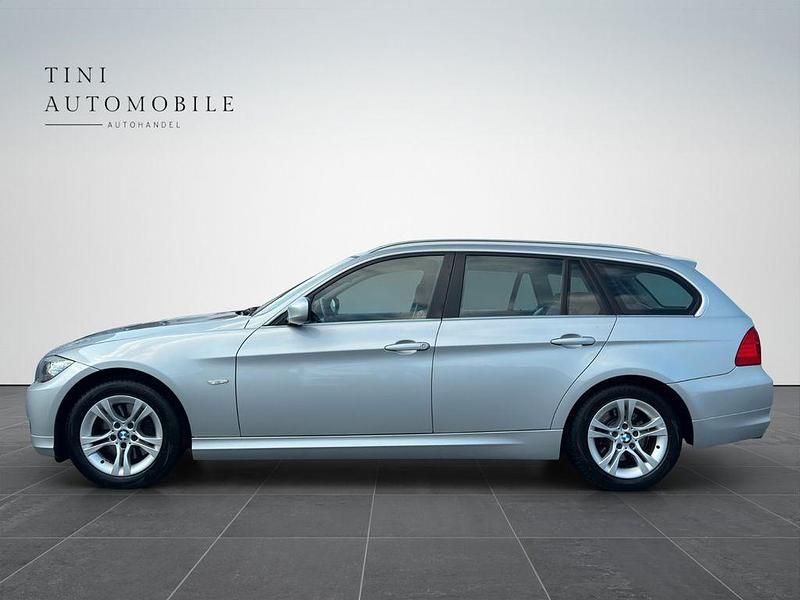 Gebraucht BMW 320 170 PS (125 kW) 2011 Silber Kombi