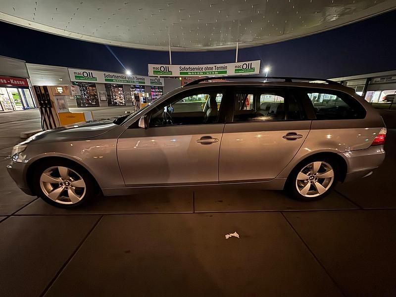 Gebraucht BMW 525 192 PS (141 kW) 2024 Silber Kombi