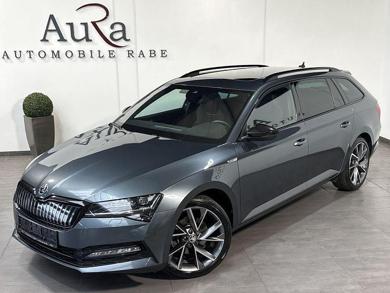 Grau Gebraucht 2020 Skoda Superb SportLine Kombi | 23.749 € (Fairer Preis) - Bild 1/4