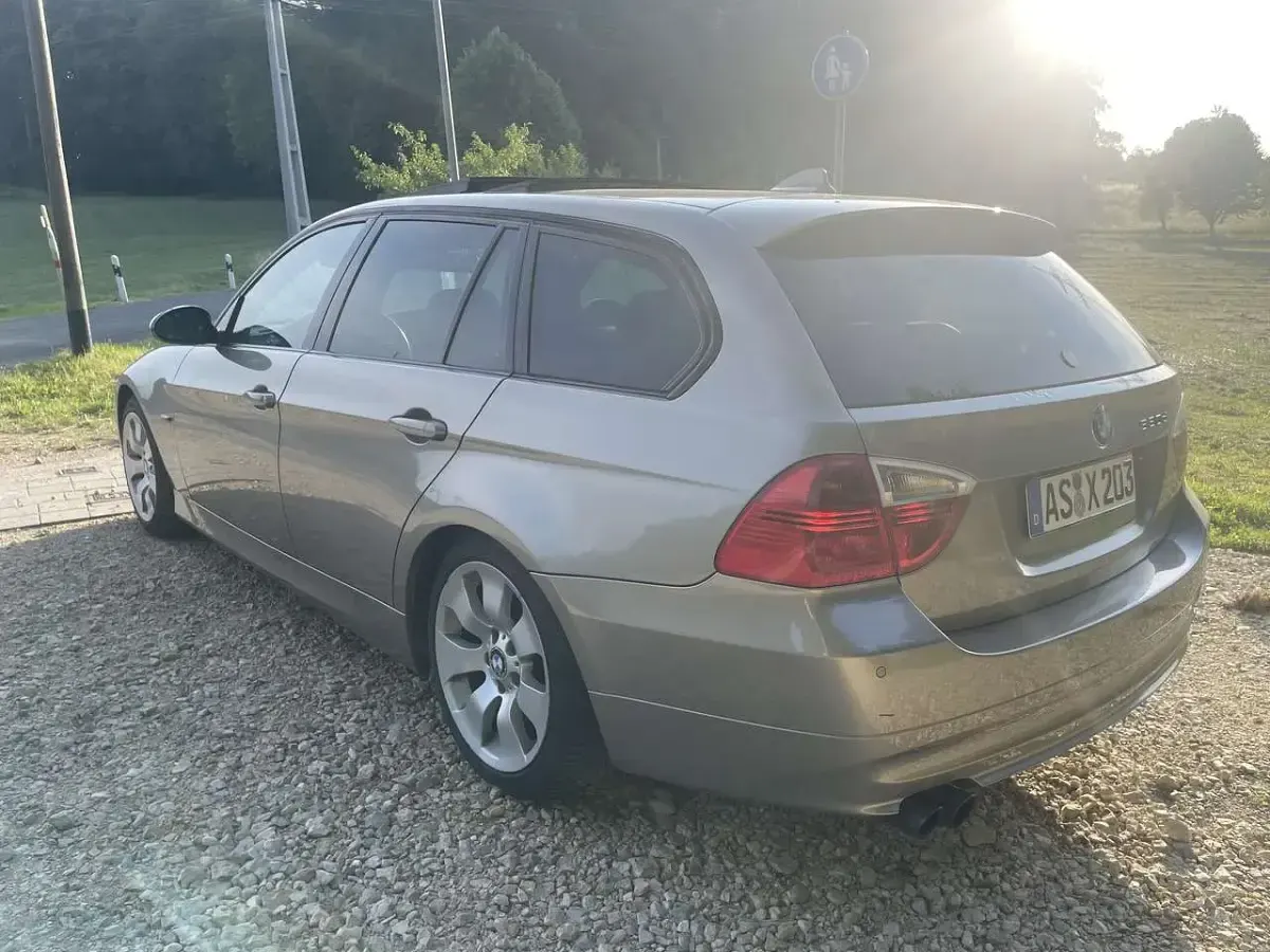 Gebraucht BMW 325 Shadowline 197 PS (144 kW) 2007 Kombi