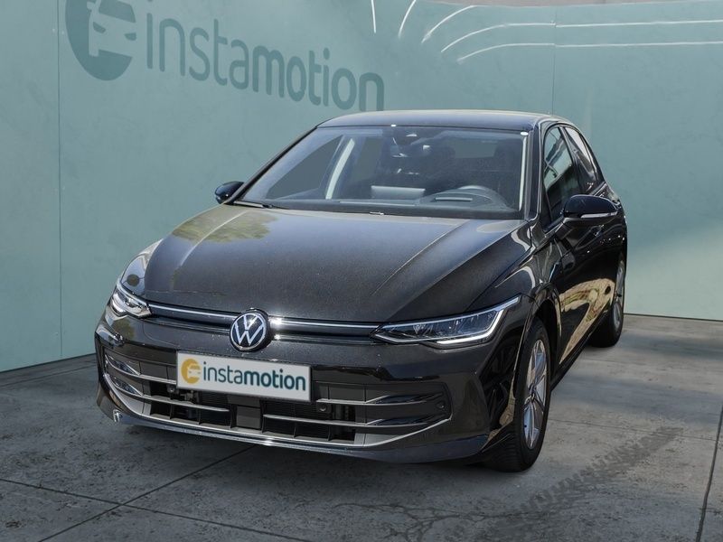 Schwarz Gebraucht 2024 VW Golf VIII Life Limousine | 26.240 € (Guter Preis) - Bild 1/3