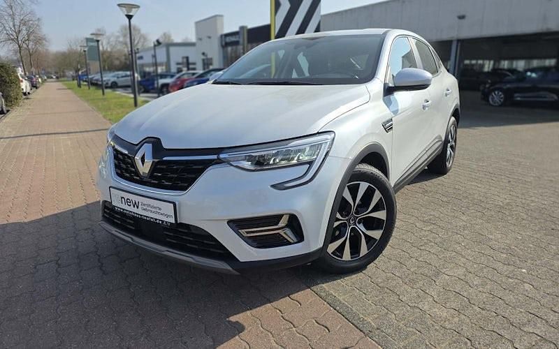 Gebraucht Renault Arkana Equilibre 140 PS (102 kW) 2023 Weiß SUV