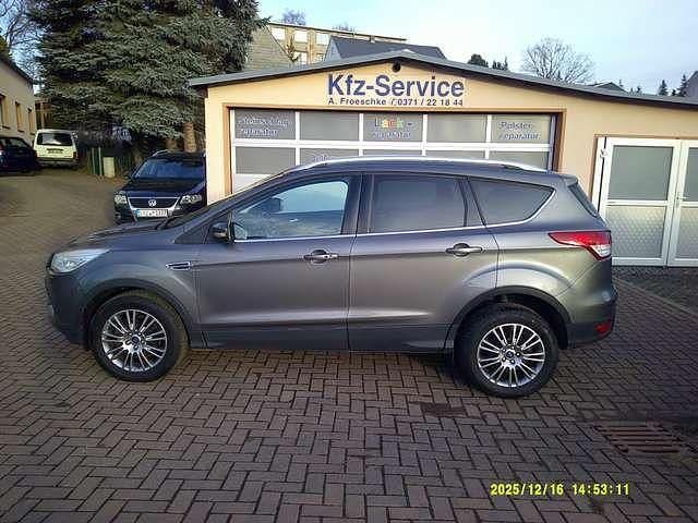 Grau Gebraucht 2014 Ford Kuga Titanium SUV | 11.690 € (Guter Preis) - Bild 1/4
