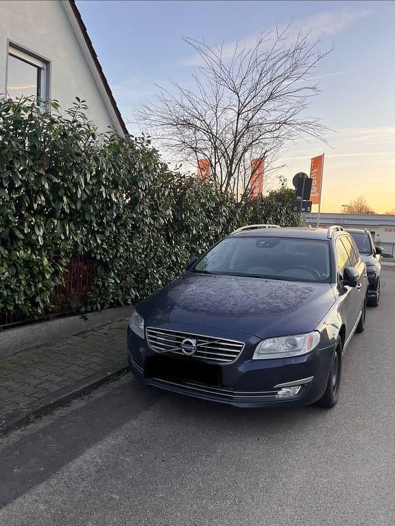 Blau Gebraucht 2015 Volvo V70 Summum Kombi | 19.500 € - Bild 1/2