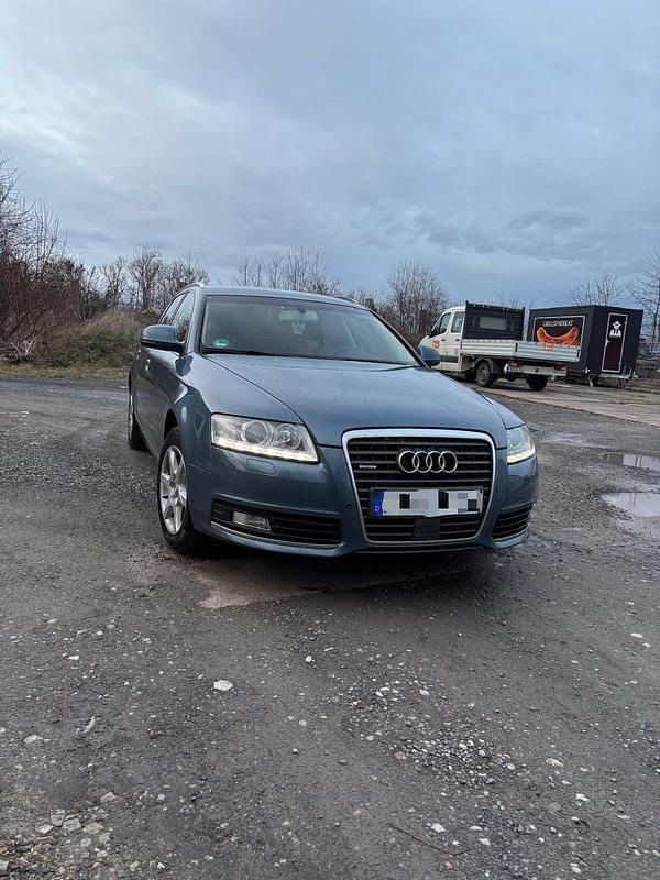 Gebraucht Audi A6 190 PS (139 kW) 2010 Blau Kombi