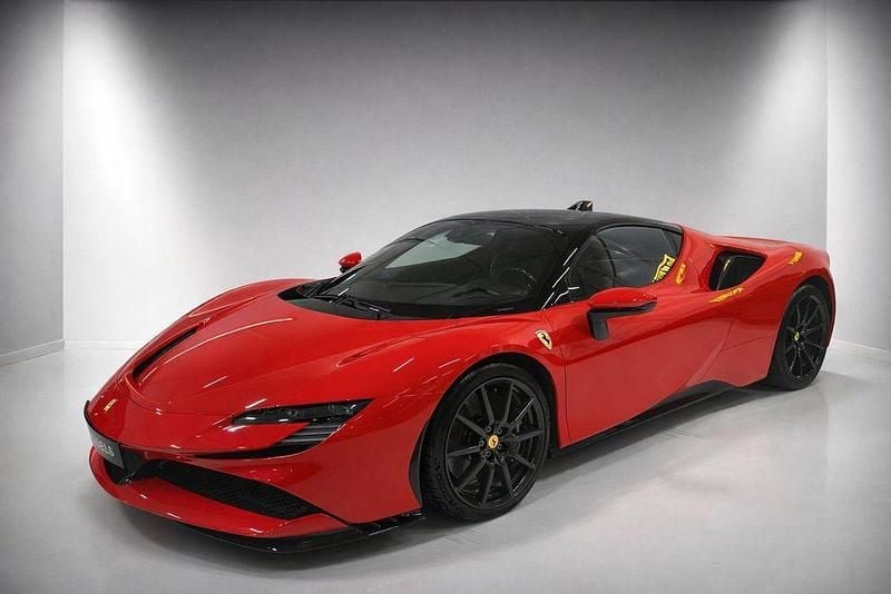 Gebraucht Ferrari SF90 1000 PS (735 kW) 2021 Rot